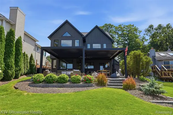 8030 Flagstaff, Commerce Twp, MI 48382