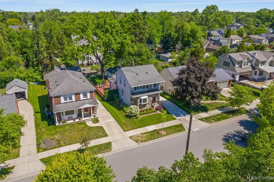 10504 Borgman, Huntington Woods, MI 48070 - #2