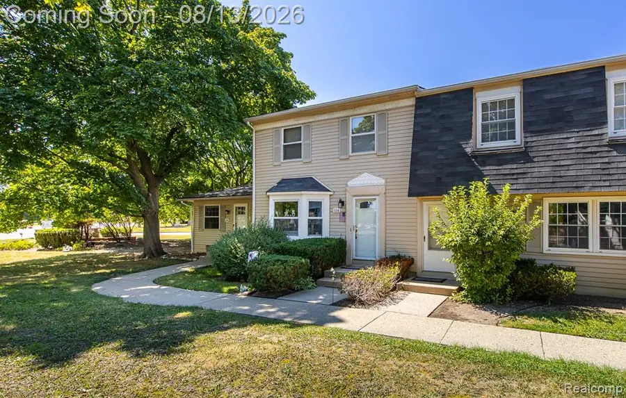104 Lake Village, Walled Lake, MI 48390 - #3