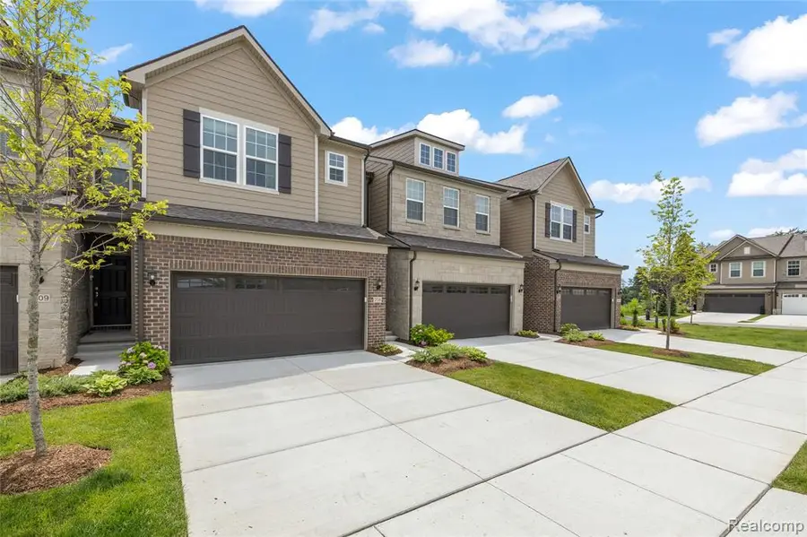 208 Addison, Walled Lake, MI 48390 - #2