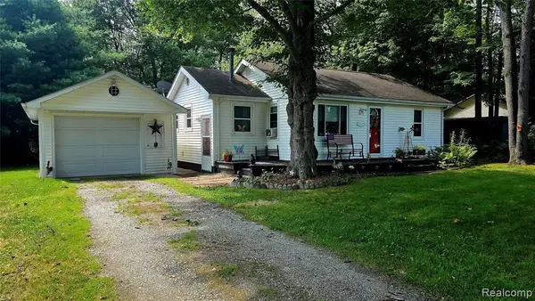 4677 Davidson, Kimball, MI 48074