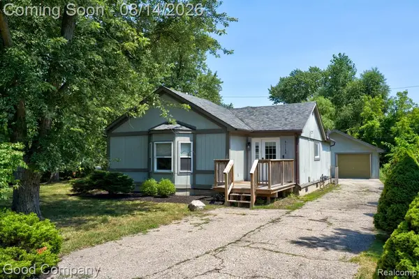 21198 Cass, Farmington, MI 48335
