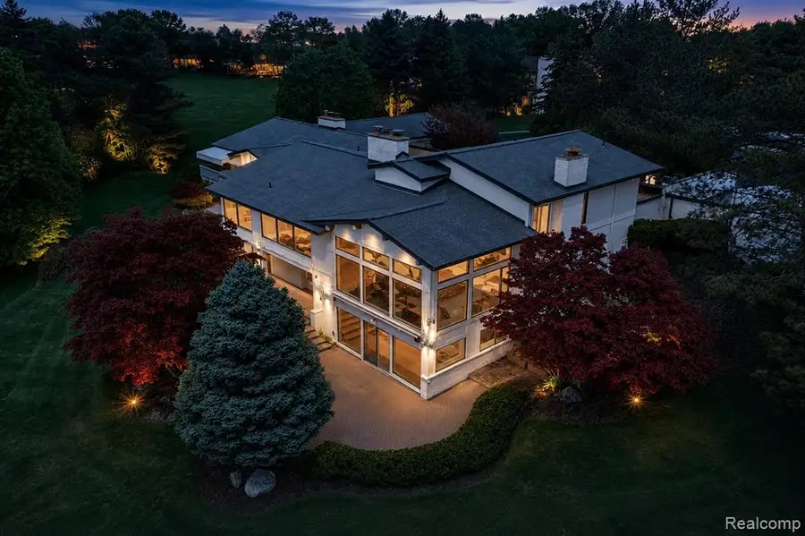 1762 Saint Johns, Bloomfield Hills, MI 48302 - #2