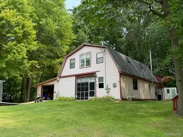 8110 N Latson, Howell, MI 48855 - #3