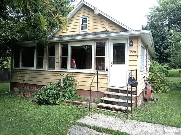 220 S 7th, West Branch, MI 48661