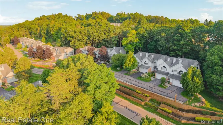 6626 Ridgeview #31, Clarkston, MI 48346 - #2