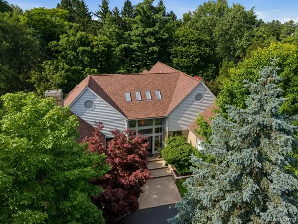 3104 Quarton, Bloomfield Hills, MI 48304