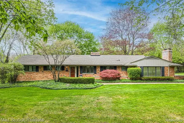 925 Westview, Bloomfield Hills, MI 48304