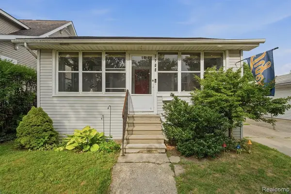 1108 S Wilson, Royal Oak, MI 48067