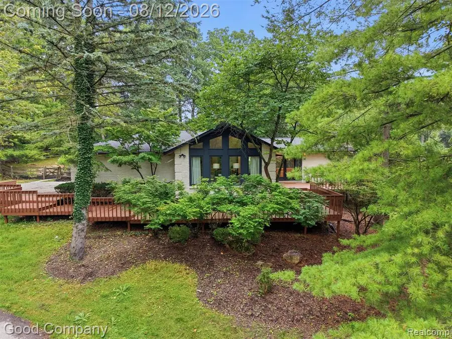 6733 Bloomfield, West Bloomfield, MI 48322 - #2