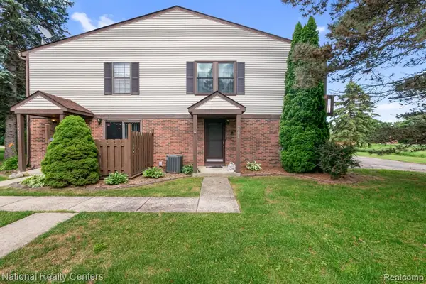 7777 Pontiac Lake, Waterford, MI 48327