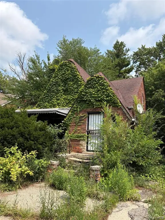 10022 Abington, Detroit, MI 48227