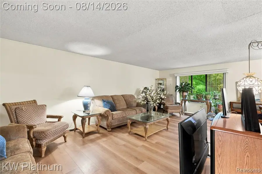 29990 Wildbrook Dr, #203, Southfield, MI 48034 - #3