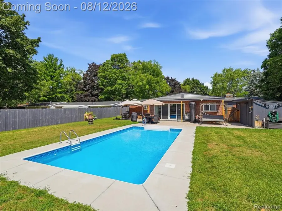 1640 Beverly, Walled Lake, MI 48390 - #2