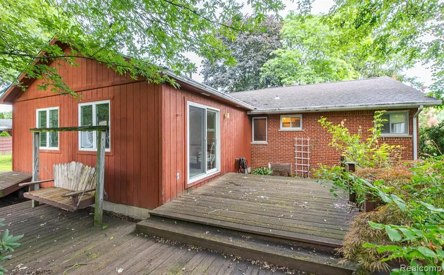 5511 Wright, Troy, MI 48098 - #2