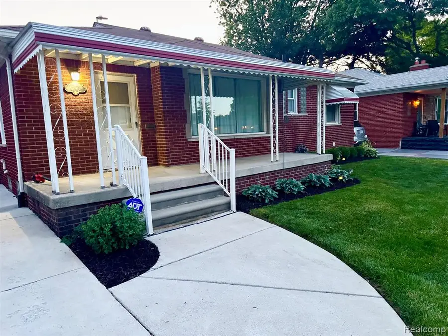 6790 Winona, Allen Park, MI 48101 - #2