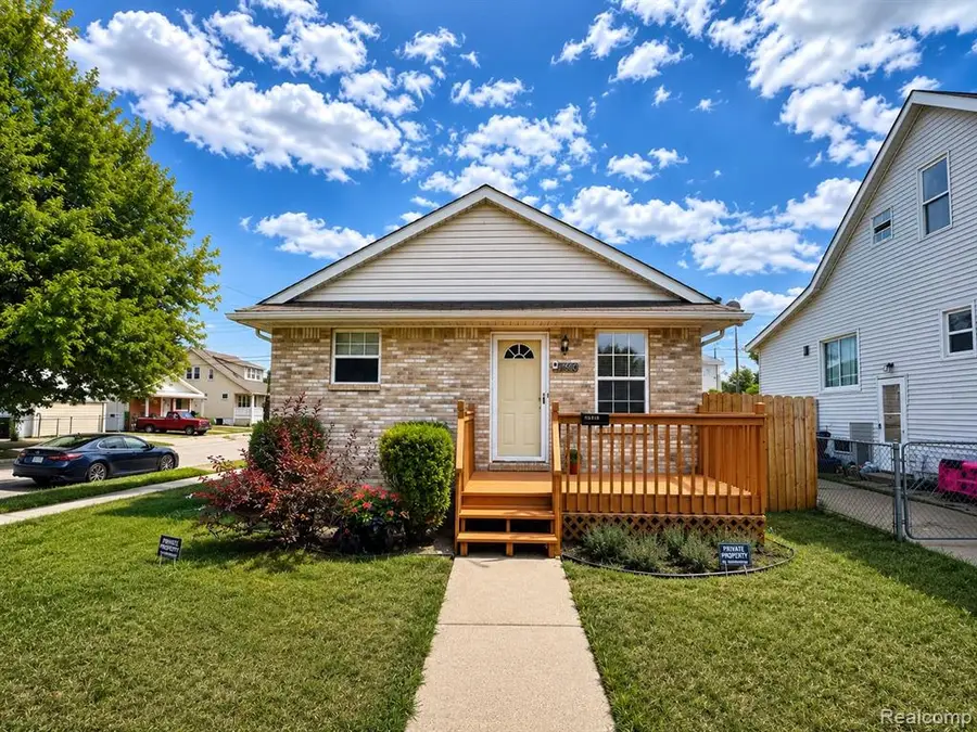 17640 Roseville, Roseville, MI 48066 - #2