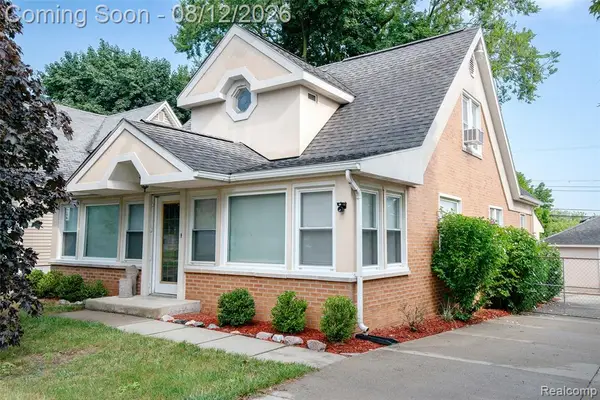 22 Cloverport, Rochester Hills, MI 48307
