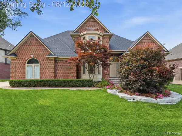 54867 Preston Pines, Shelby Twp, MI 48315