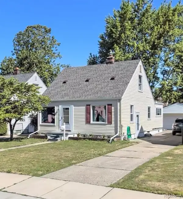25266 Andover, Dearborn Heights, MI 48125