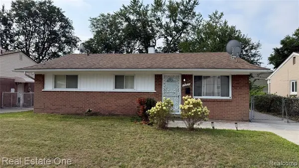 13351 Albany, Oak Park, MI 48237