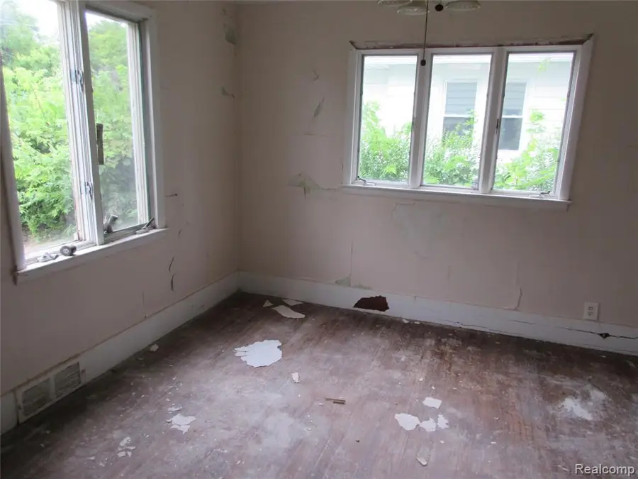 2217 Raskob, Flint, MI 48504 - #3