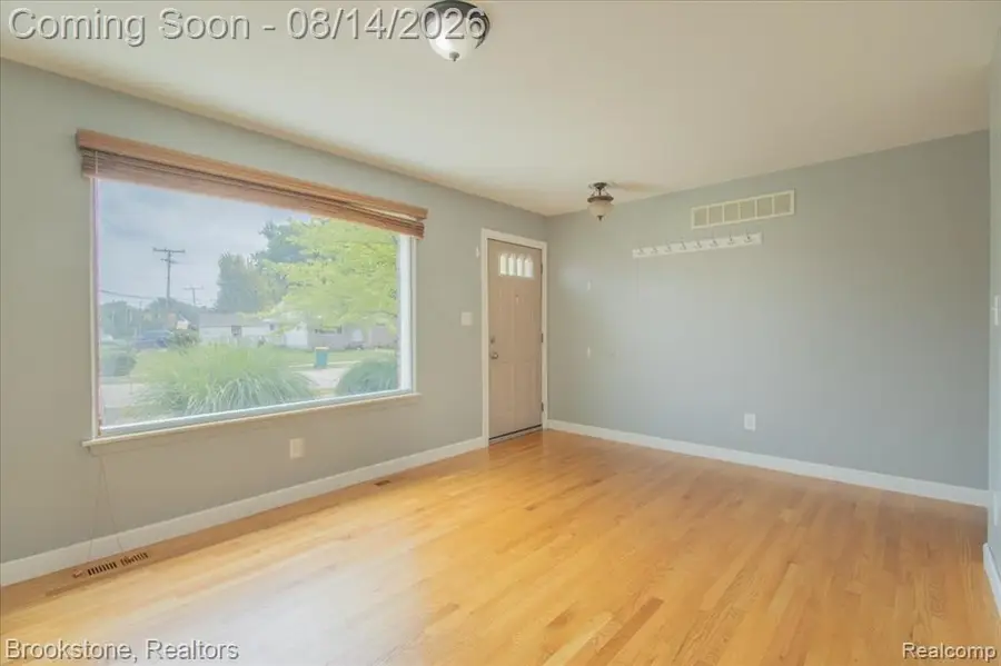 22265 Tulane, Farmington, MI 48336 - #2