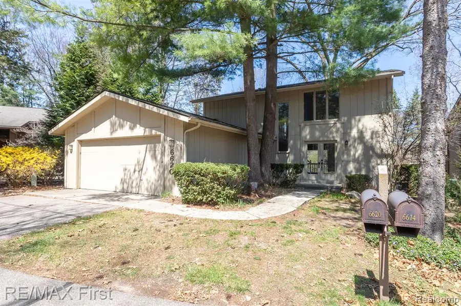 6620 Red Cedar, West Bloomfield, MI 48324 - #2