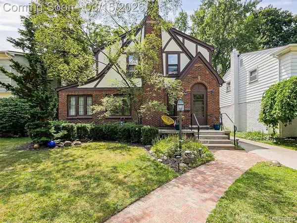 321 Aqua, Royal Oak, MI 48073