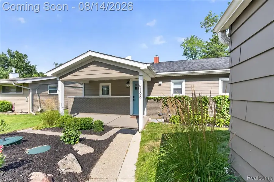 6166 Borowy, Commerce Township, MI 48382 - #2