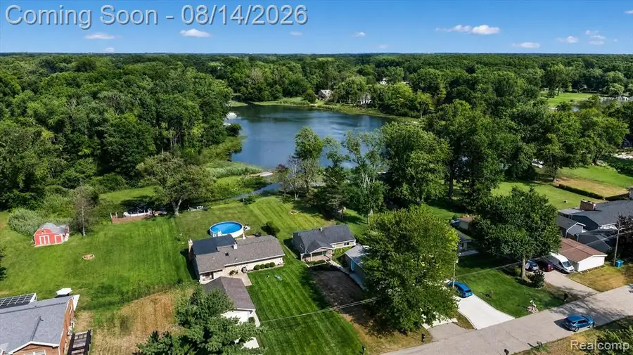 6166 Borowy, Commerce Township, MI 48382 - #3