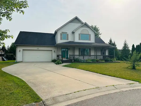 6462 Maple Leaf, Grand Blanc, MI 48439