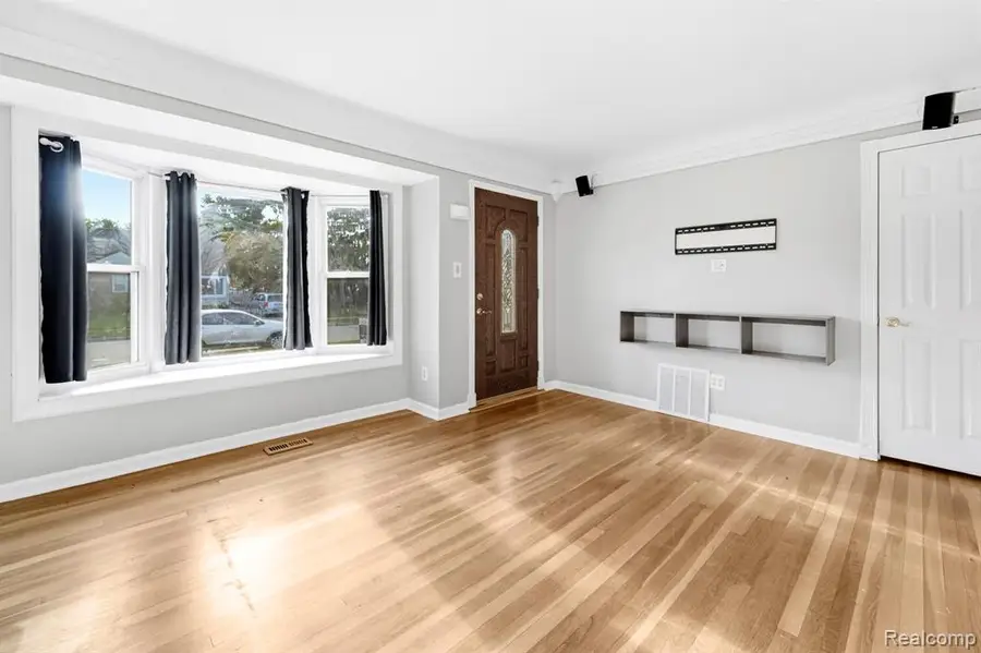 9640 Hubert, Allen Park, MI 48101 - #3