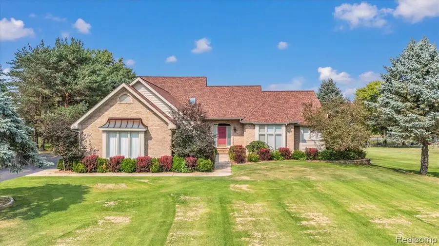 4100 Newcastle, Clarkston, MI 48348 - #2