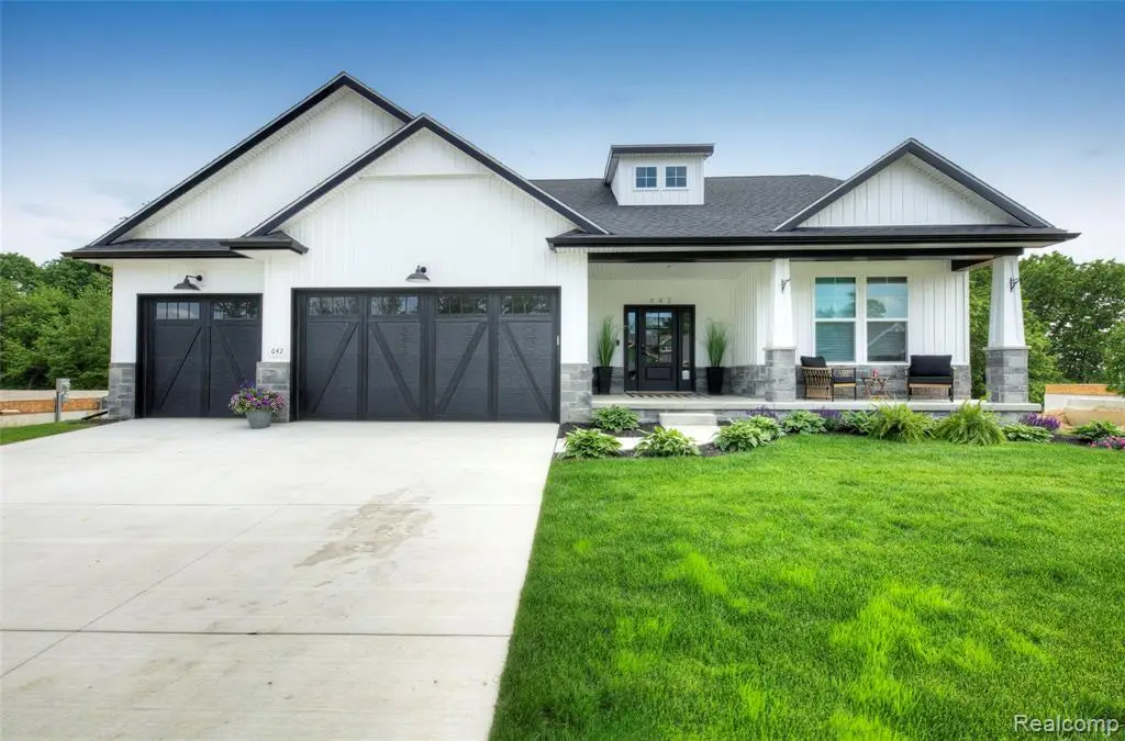 544 Round Rock, Howell, MI 48843 - #1