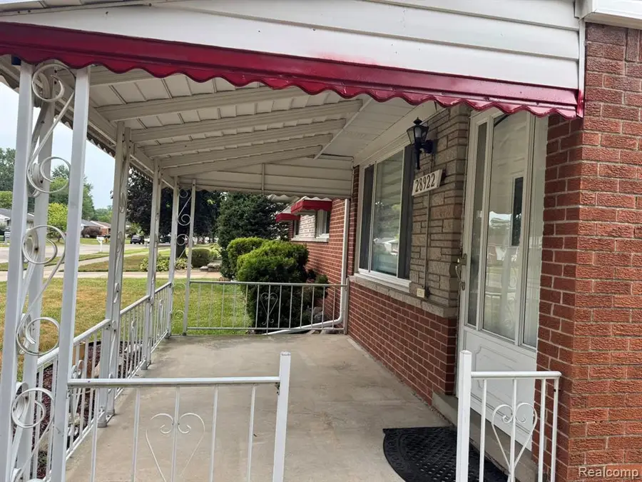 28922 Rayburn, Livonia, MI 48154 - #2