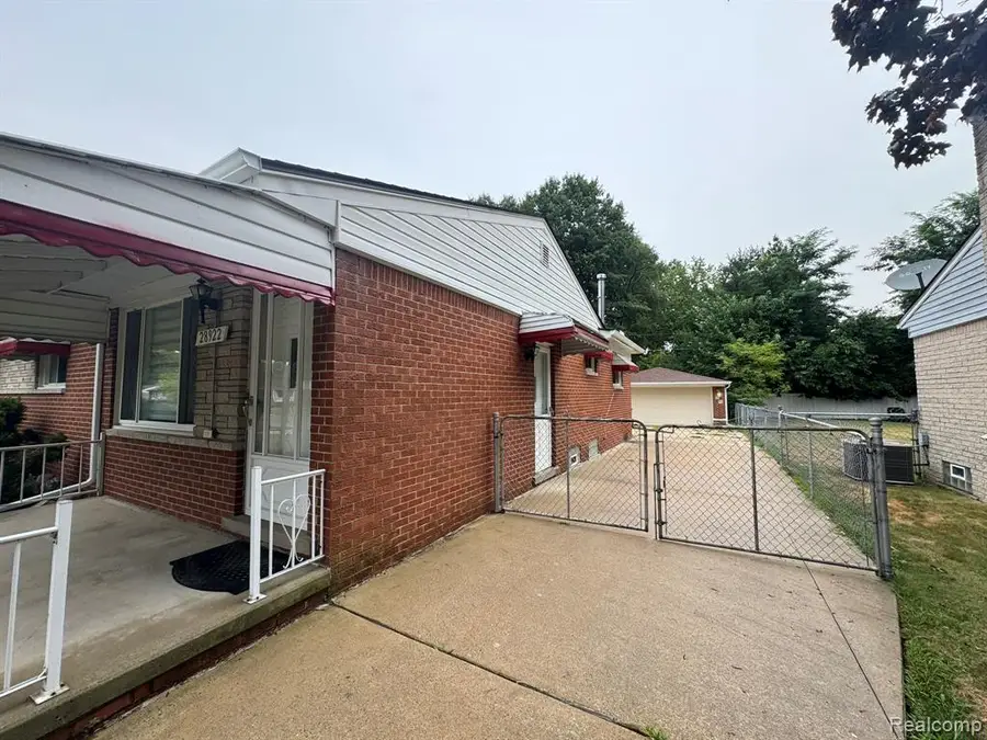 28922 Rayburn, Livonia, MI 48154 - #3