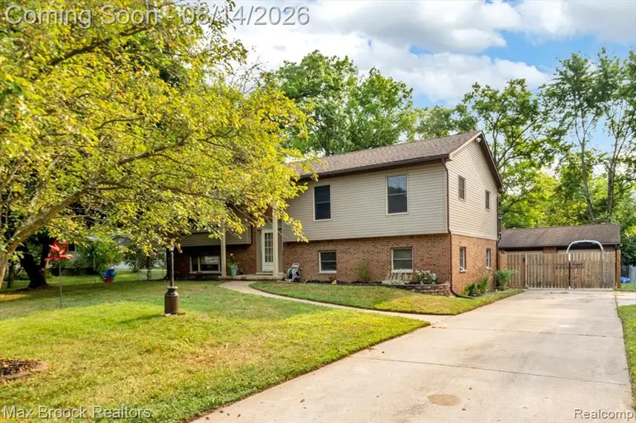 1753 Weymouth, West Bloomfield, MI 48324 - #3