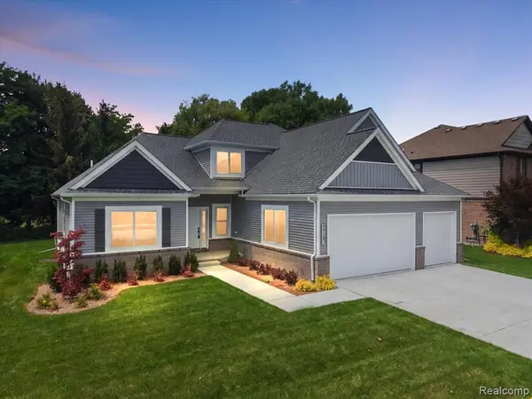 49287 London Bridge, Macomb, MI 48044