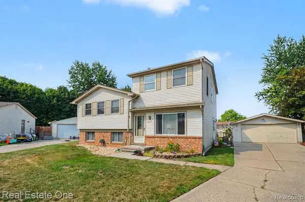 41637 Cimarron, Clinton Township, MI 48038