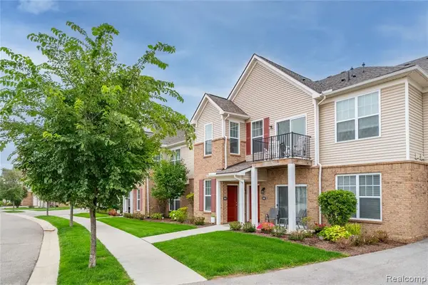 9888 Ridge Run, Howell, MI 48855