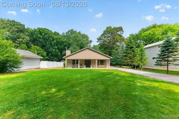 21288 Whitlock, Farmington, MI 48336