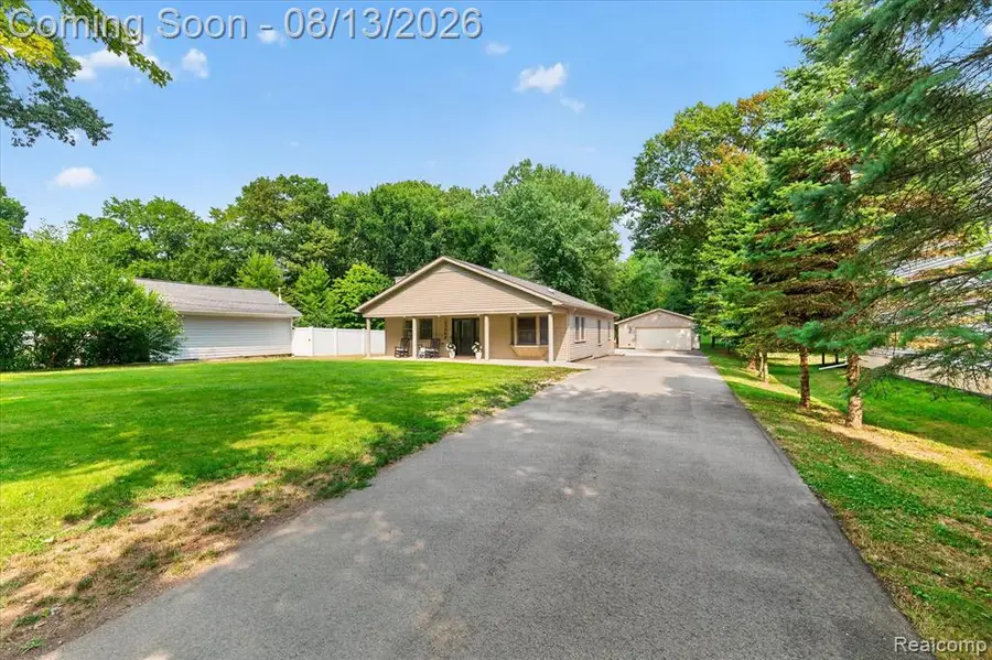 21288 Whitlock, Farmington Hills, MI 48336 - #2