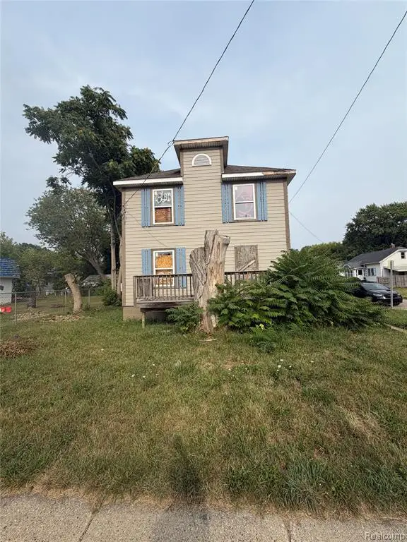 2917 Fenton, Flint, MI 48507