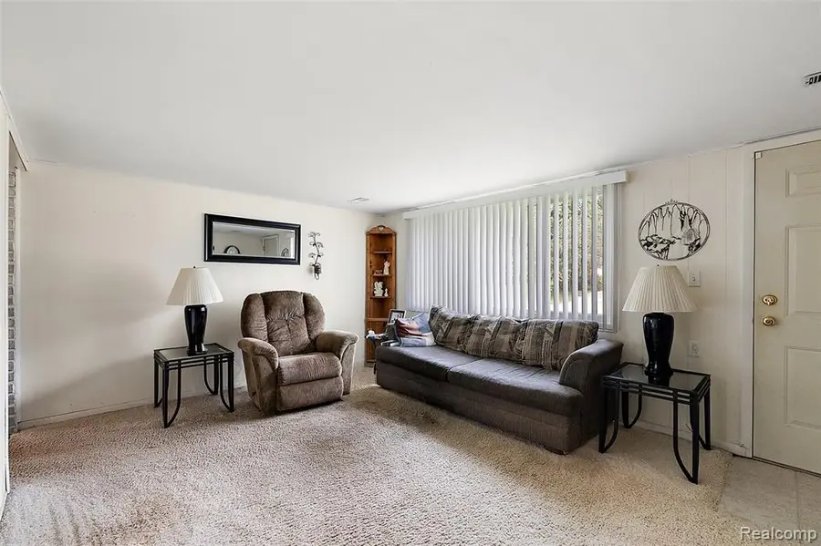 1790 Scheifle, Walled Lake, MI 48390 - #3