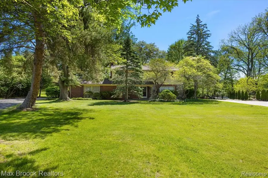 6609 E Knollwood, West Bloomfield, MI 48322 - #2