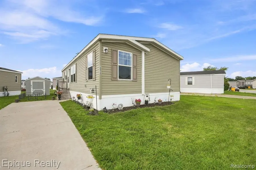 15915 Marentette, Clinton Township, MI 48038 - #2