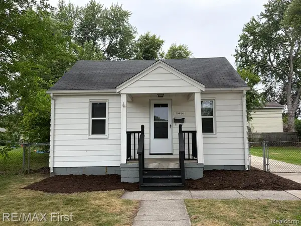 29454 Maplewood, Garden City, MI 48135