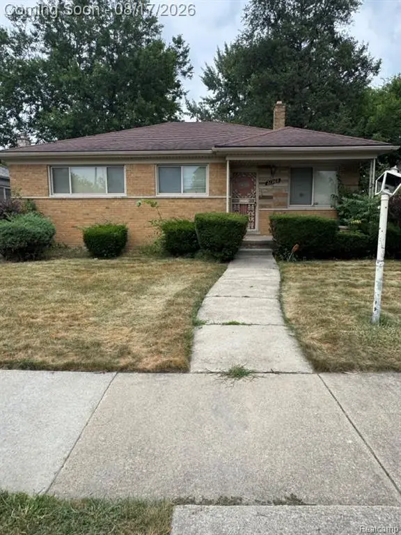 21960 Stratford, Oak Park, MI 48237