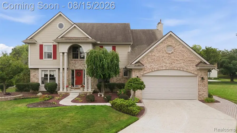 18145 Queensbury, Livonia, MI 48152 - #2